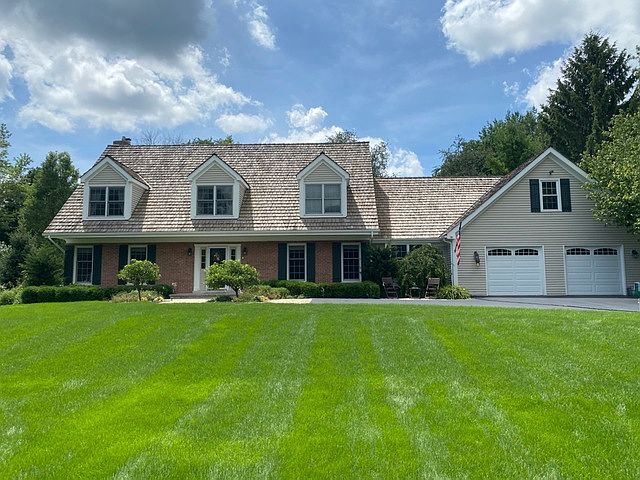 1st image of 284 Pebble Creek Dr