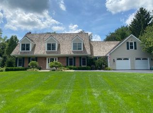 284 Pebble Creek Dr, Tower Lakes, IL