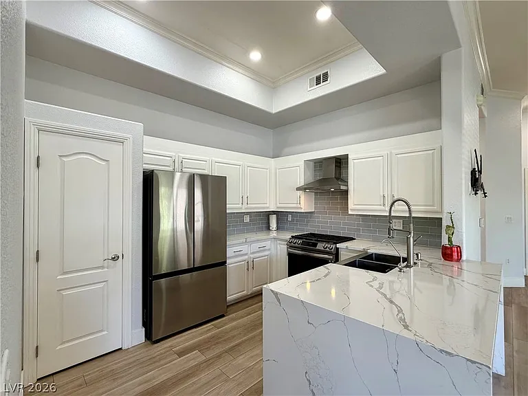3574 Desert Cliff St #201 — Photo 10