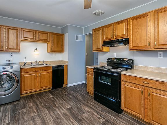 4th image of 9767 Loralinda Dr