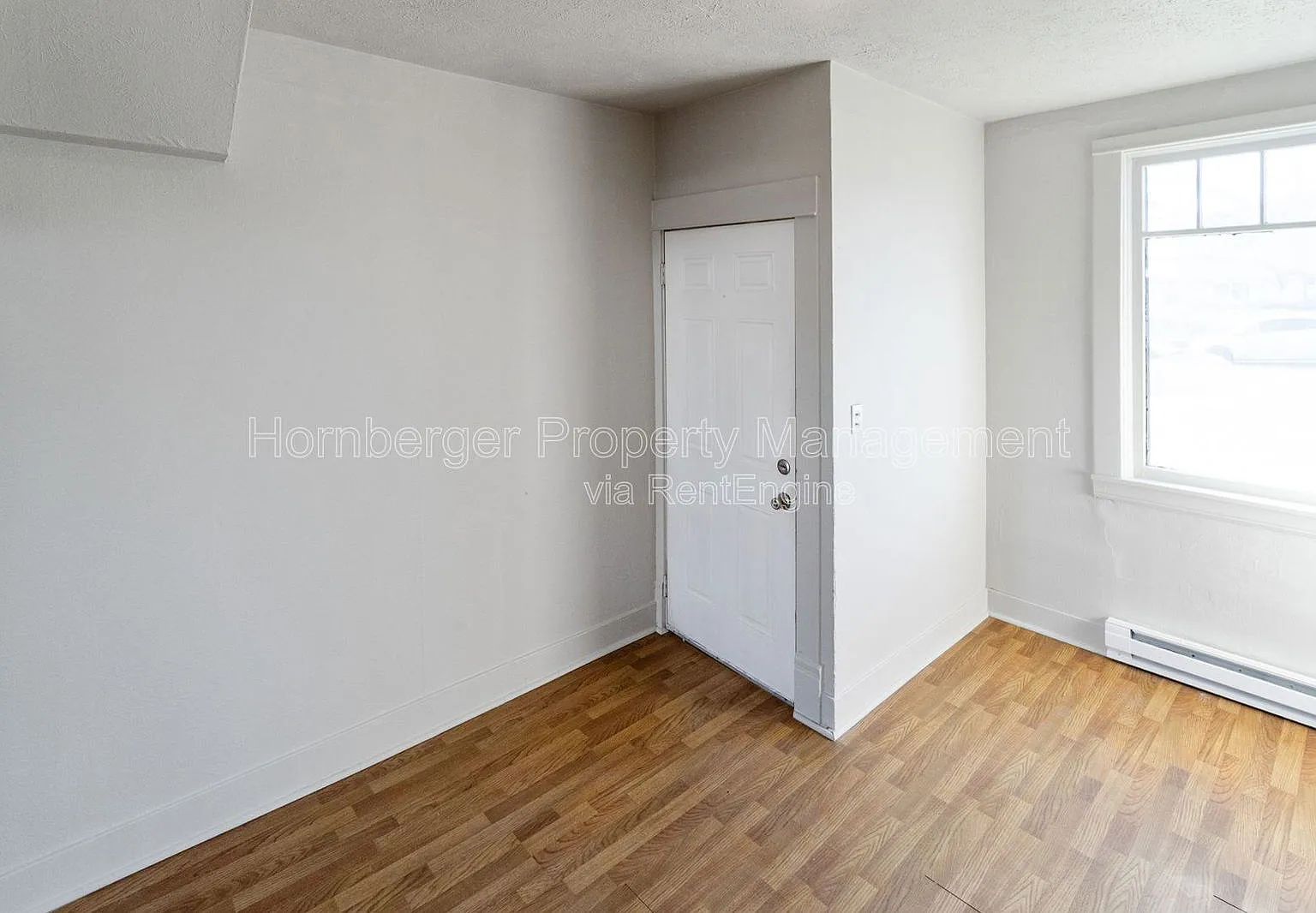 2 bed, 1.0 bath, 896 sqft, $1,075 — Photo 4