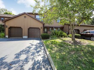 58 Danielle Ct, Lawrence Township, NJ 08648