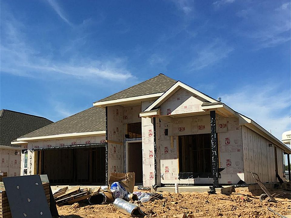 1st image of 21319 Huron Bend Dr