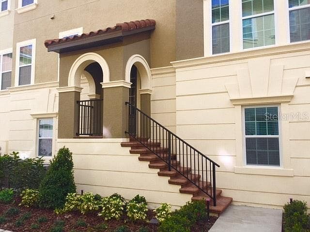 1st image of 1912 Lobelia Dr