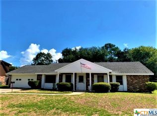 716 Brookhollow Dr, Port Lavaca, TX 77979