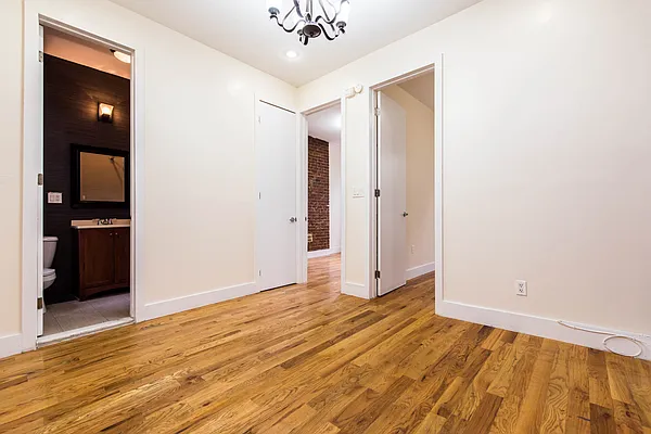 Rented by Nooklyn NYC LLC | media 42