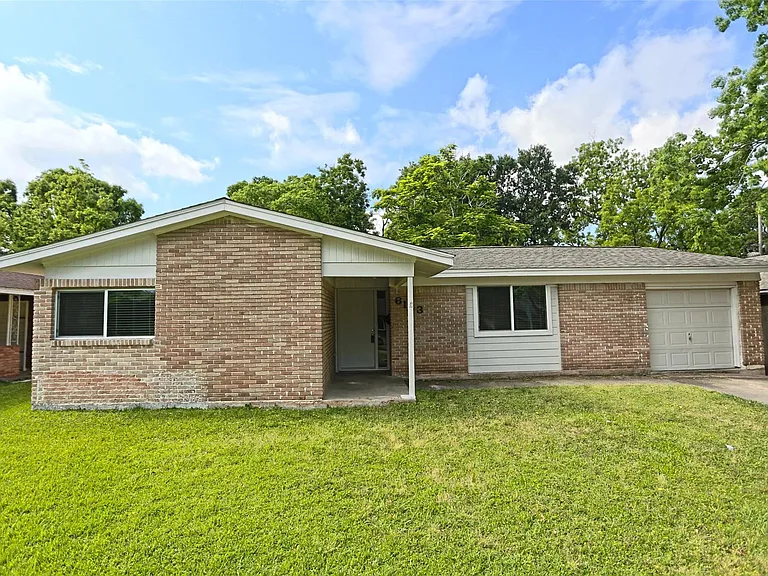 6123 Grape St — Photo 1