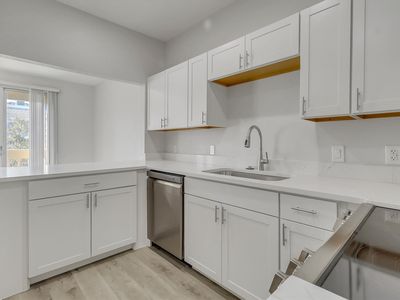 5310 Keller Springs Rd APT 135, Dallas, TX, 75248