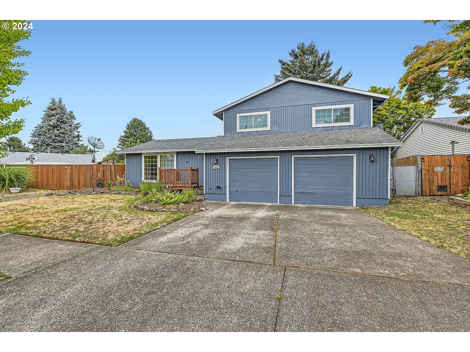 1022 NE 196th Ave photo 1