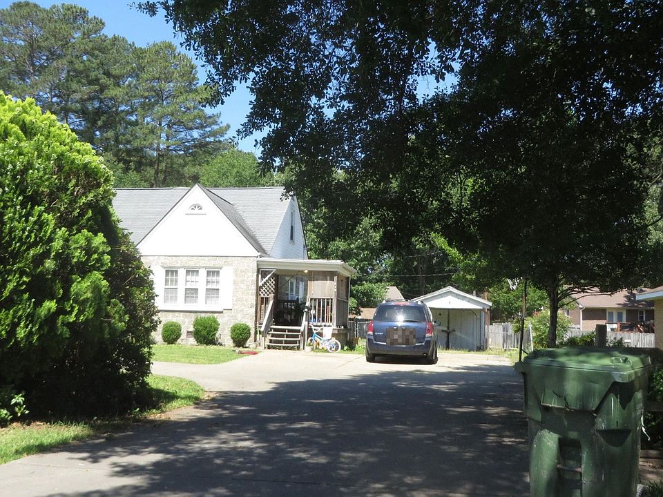 1st image of 413 Starke Dr
