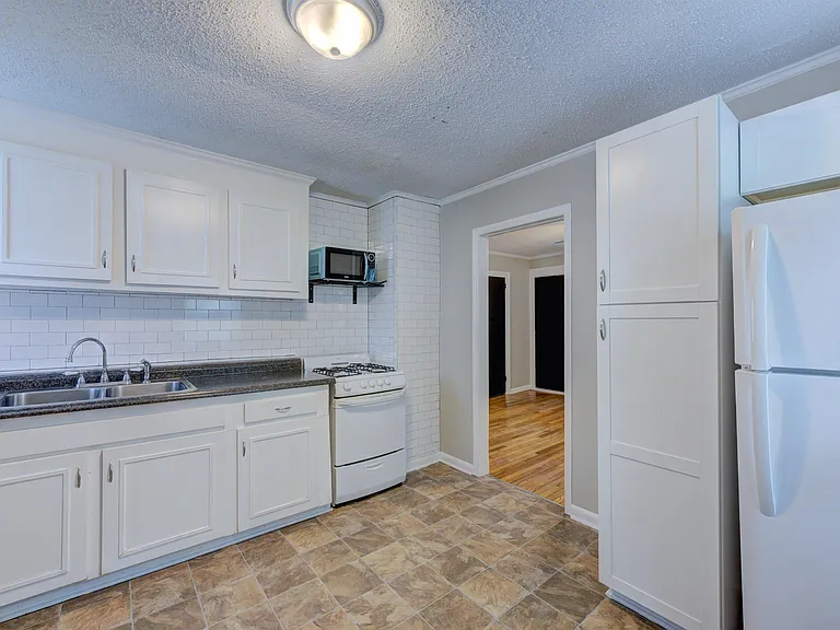3819 Prentice Ave — Photo 12