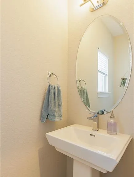4303 Pinter Ln — Photo 12