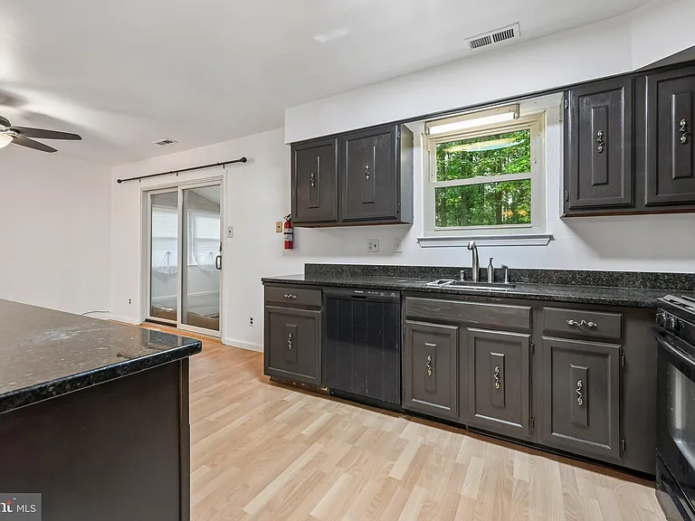 19 Fawnhollow Ct — Photo 9
