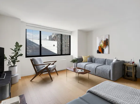 1 Columbus Place image 1 of 31