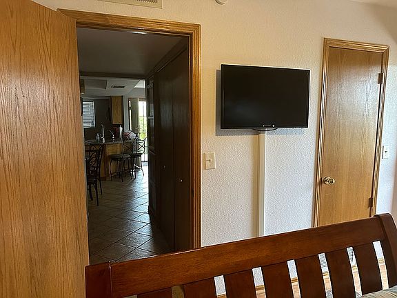 5th image of 16108 E Emerald Dr Unit 204