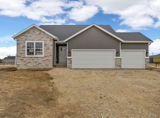 7007 Colpepper Dr SW, Cedar Rapids, IA