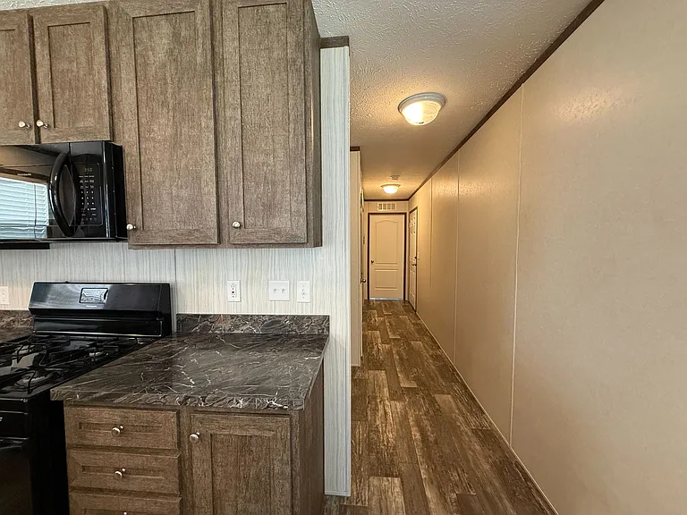 38000 Le Chateau Blvd #49 — Photo 10