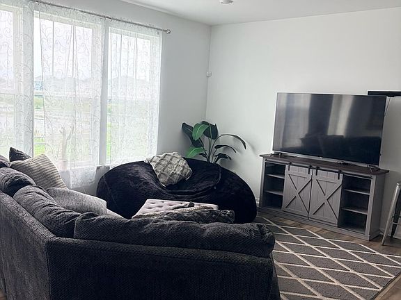 4th image of 103 Ellis Rd