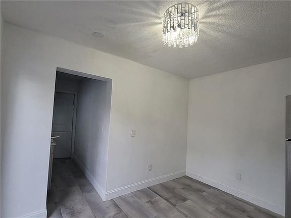 5th image of 4050 NW 4th Ave