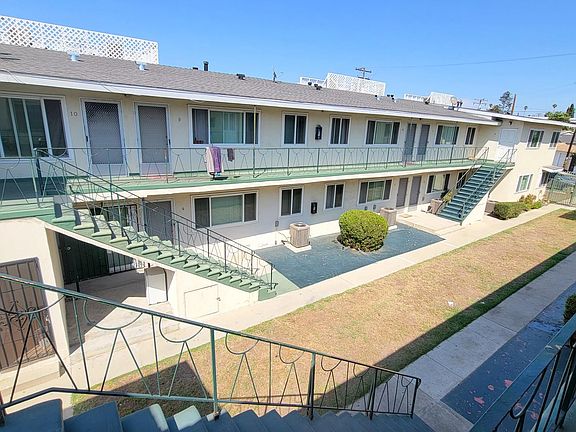 3rd image of 633 S Grevillea Ave #B10
