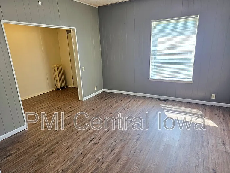 1301 E 12th St #2 — Photo 6