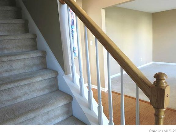 3rd image of 2118 Edenderry Dr