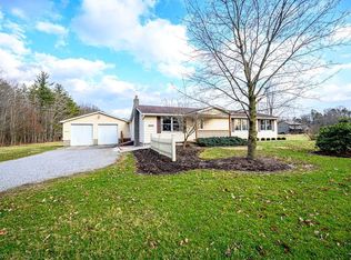 14501 Eureka Rd, Columbiana, OH 44408