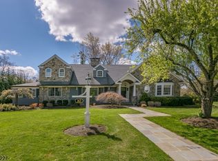 10 Harwood Dr, Madison, NJ 07940