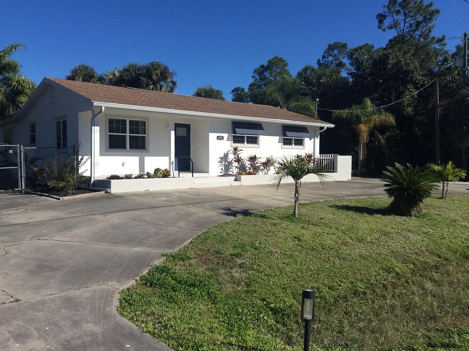 278 Sabal Palm Rd — Photo 1