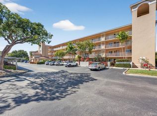 5906 Crystal Shores Dr #404, Boynton Beach, FL 33437