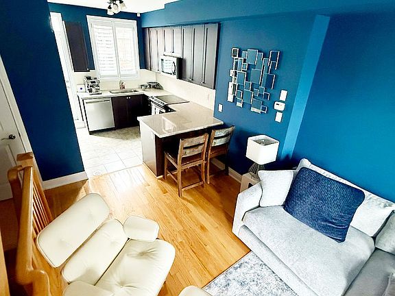 4th image of 38 Raffeix Ln