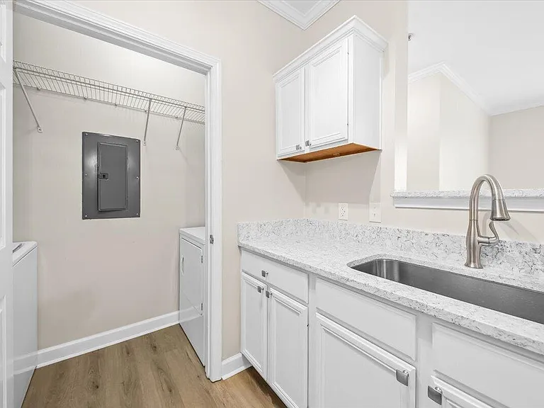 45 Sycamore Ave #1011 — Photo 19