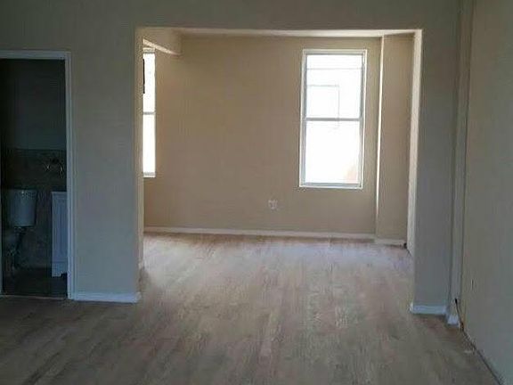 4th image of 650 Saint Anns Ave #2