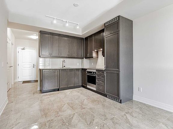 5th image of 9085 Jane St #501