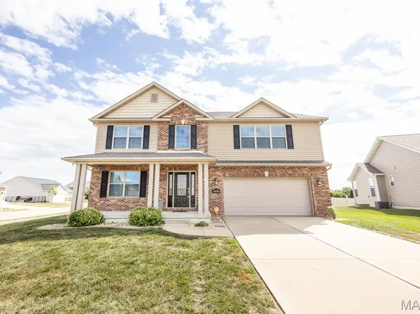 2626 Welsch Dr, Shiloh, IL 62221