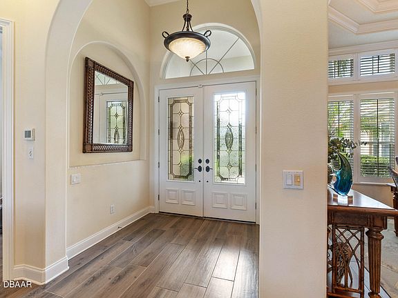 4th image of 1019 Hampstead Ln