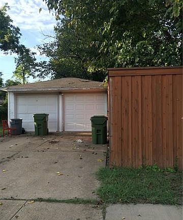 3rd image of 2533 Morning Side Dr