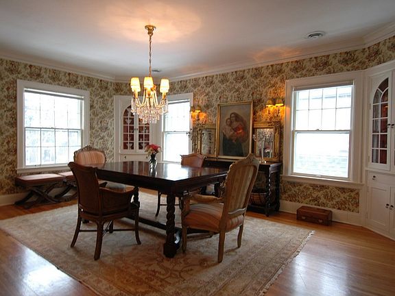 Unbelievable formal dining, corner hutches