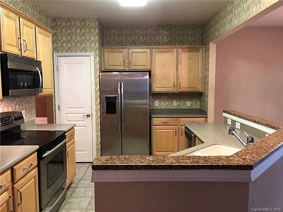 3rd image of 5213 Prosperity View Dr