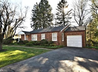 1100 Edann Rd, Oreland, PA 19075