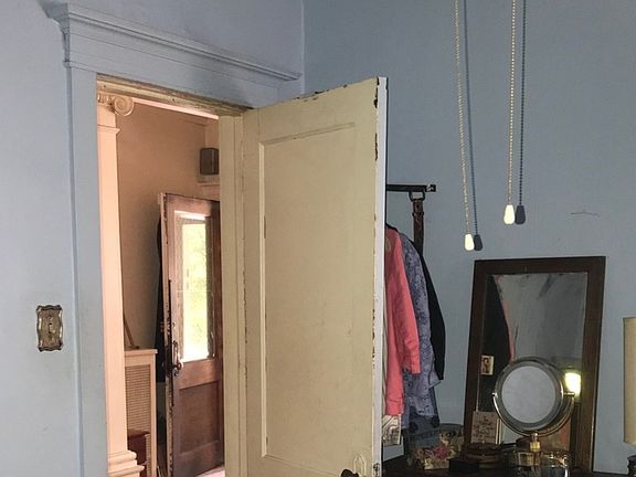 4th image of 6142 S Saint Lawrence Ave
