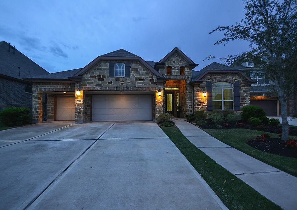 1st image of 11531 Poeta Ln