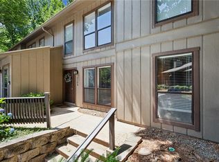 1108 Cumberland Ct SE, Smyrna, GA 30080