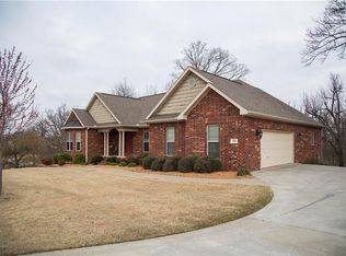 824 Thiesse Ln, Springdale, AR 72762