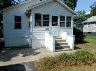 1950 Curtiss St, Downers Grove, IL 60515