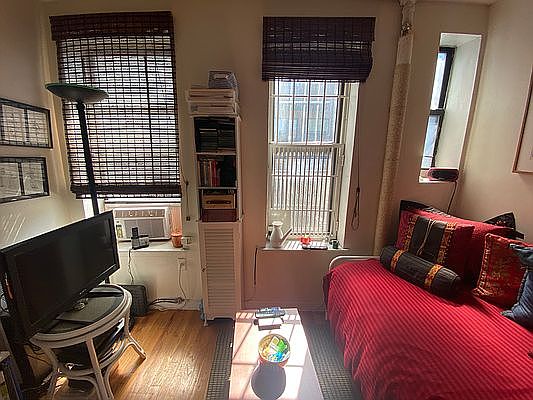 1st image of 192 Orchard St #7BB