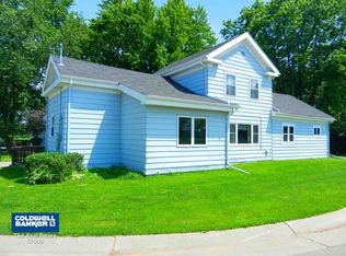 3691 Brooks Rd, Oshkosh, WI 54904