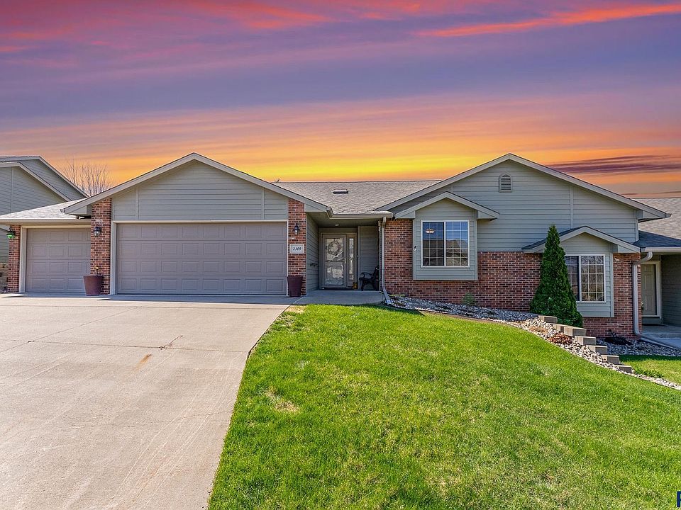 1st image of 2309 W Brook Haven Pl