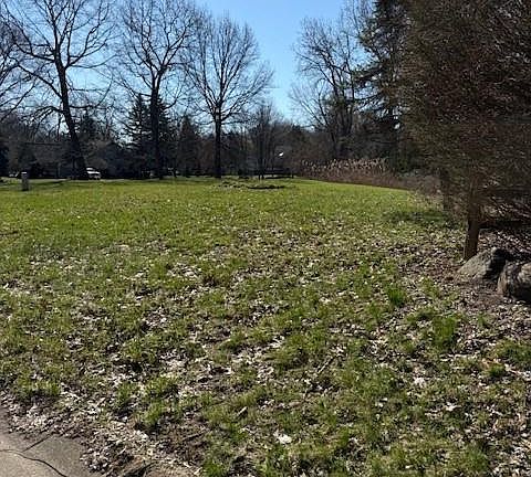 2nd image of 5926 Hunters Ridge Dr