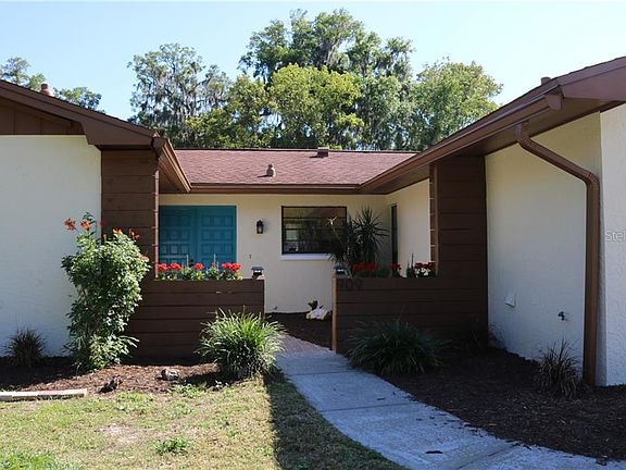 5th image of 909 Winchester Ln